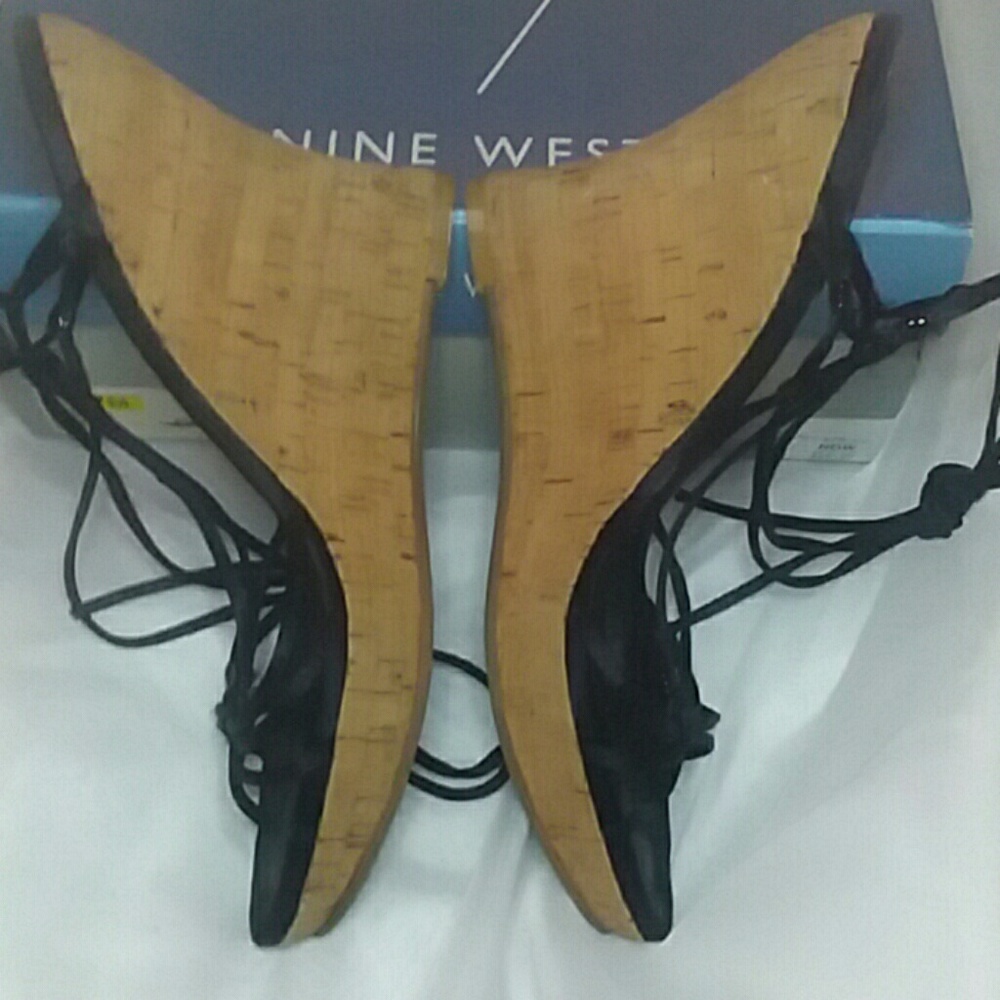Shoes - Picture 3 of 3